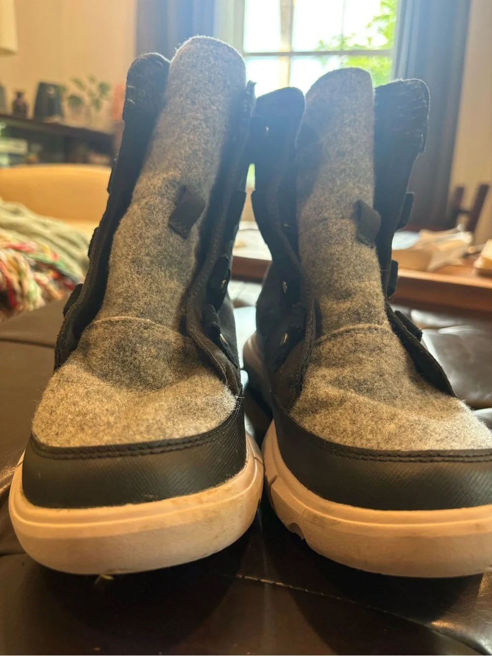 Explorer II Joan Felt Jet Vapor Suede Ankle Boots 8.5 (no Laces)